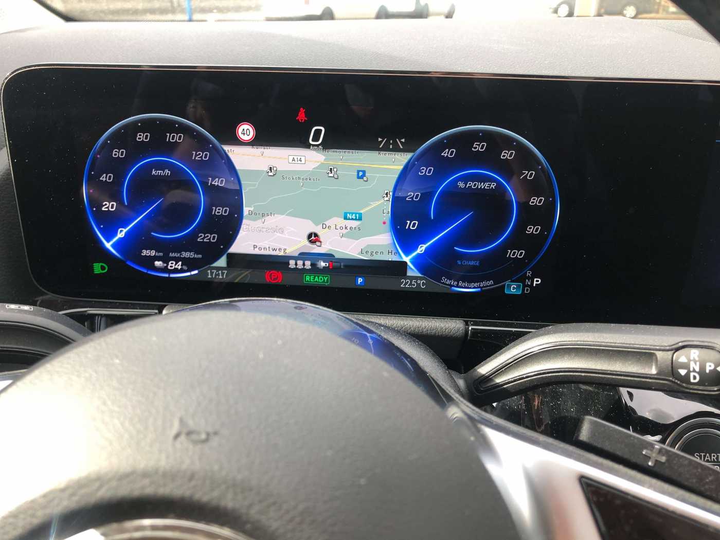 Mercedes-Benz EQA 300