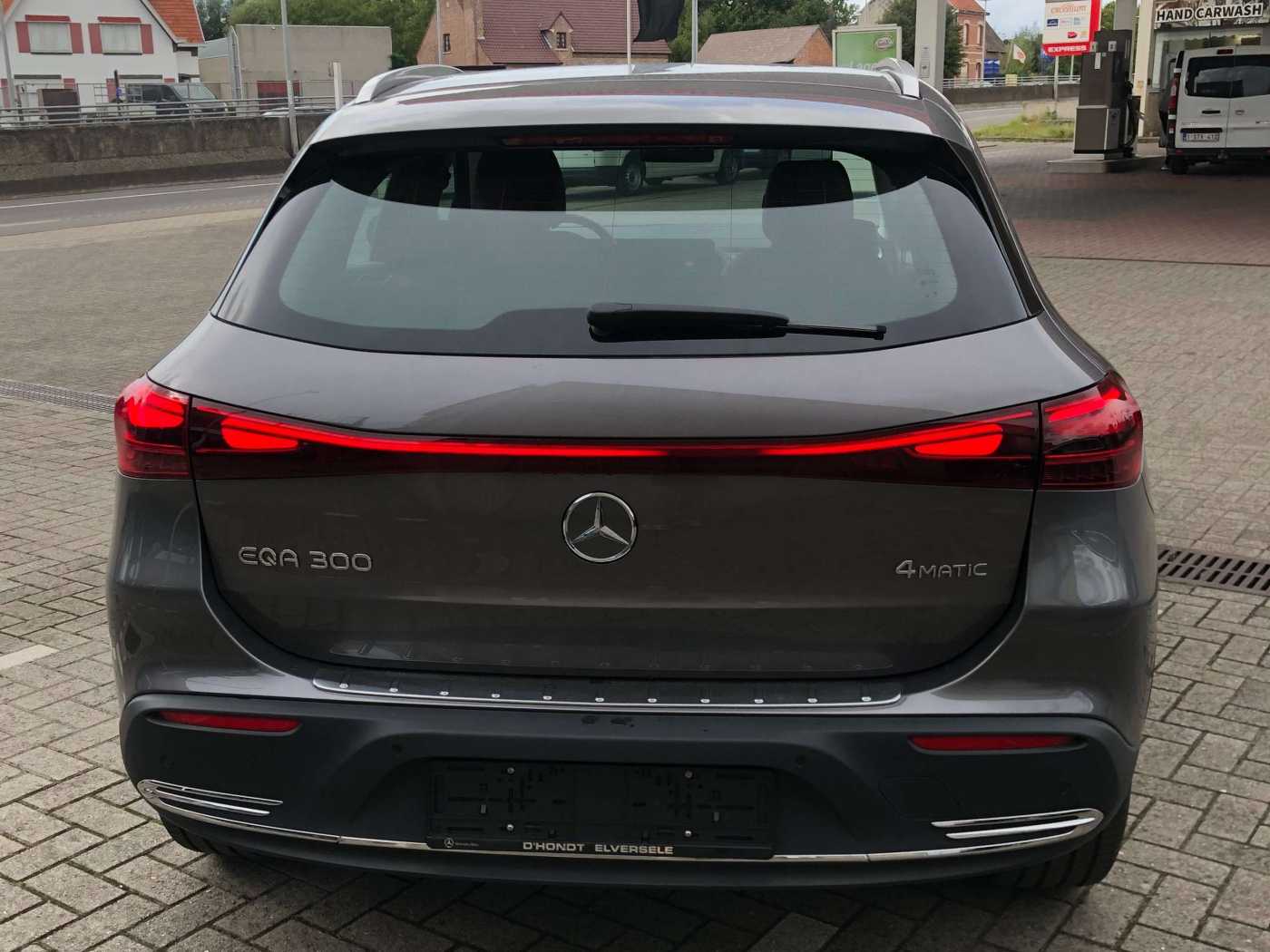 Mercedes-Benz EQA 300